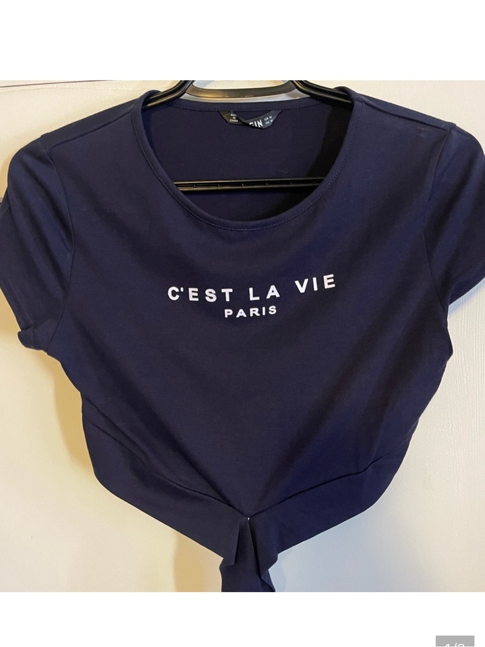 Navy blue “c’est la vie” crop top size M